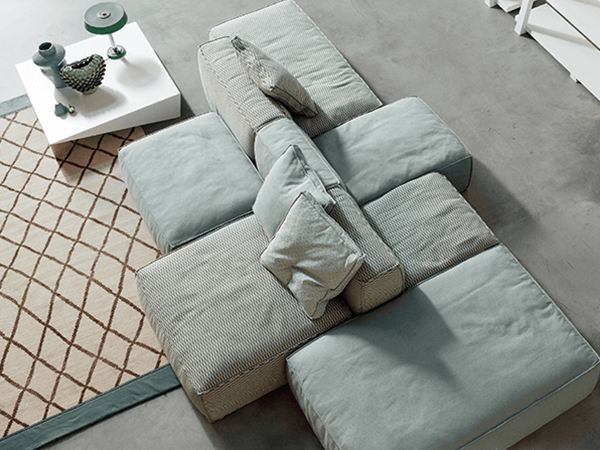 進(jìn)口簡約沙發(fā)家具怎么選？